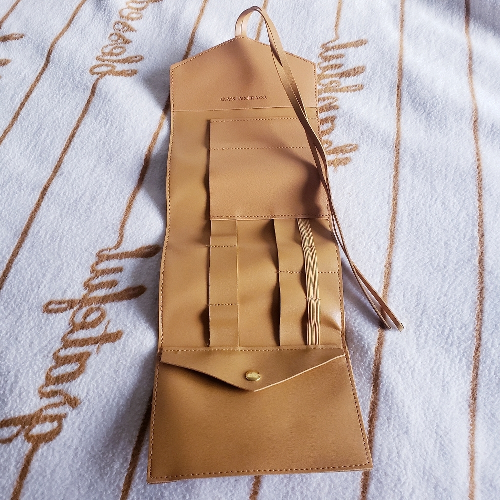 Glass Ladder & Co Mini Organizational Clutch. NWOT